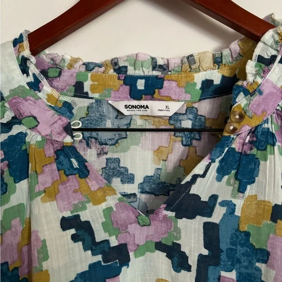 Patterned t-shirt - Picture 3 of 3